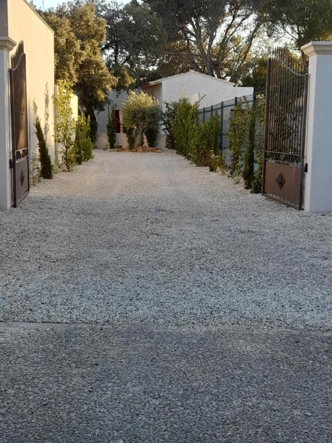 La Mathilde Villeneuve-lès-Avignon Exterior foto